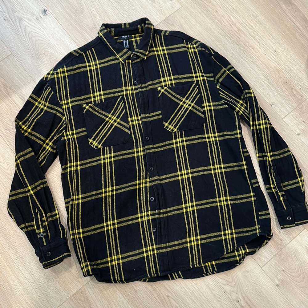Forever 21 Flannel sizes Xl